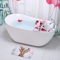 Baignoire & Ensemble de Quatre Pièces en Argent