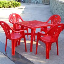 Table & 4 Chaises