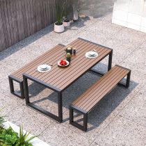 Table & Bench(es)