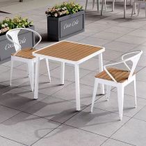 Desk with 2 Chairs