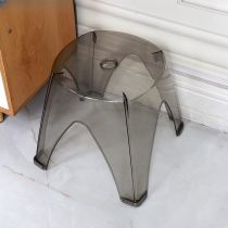 Transparente-gris