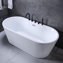 Badewanne & Schwarzes Fünfteiliges Set