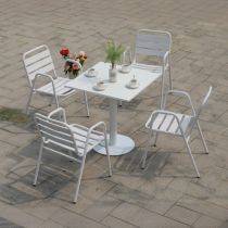 Table & 4 Chairs