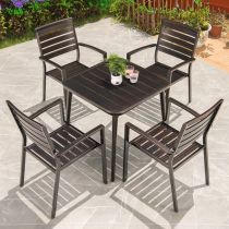 Table & 4 Chairs
