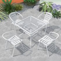 Table & 4 Chairs
