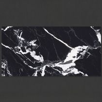 Zwart