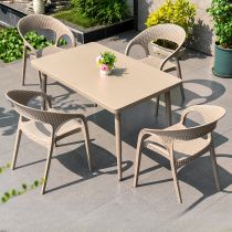 Table & 4 Chairs