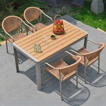 Table & 6 Chairs