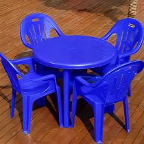 Table & 4 Chairs