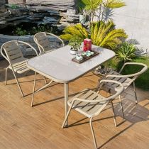 Tafel & 4 Stoelen