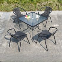Table & 4 Chairs