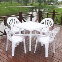 Table & 4 Chairs