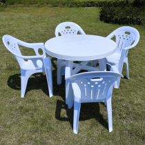 Table & 4 Chairs
