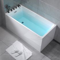 Badewanne & Schwarzes Fünfteiliges Set