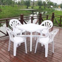 Table & 4 Chairs