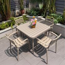 Table & 4 Chairs
