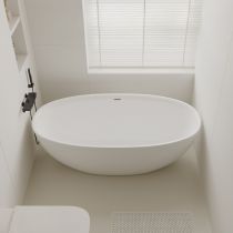 Baignoire+robinet encastré