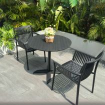 Bureau met 2 stoelen